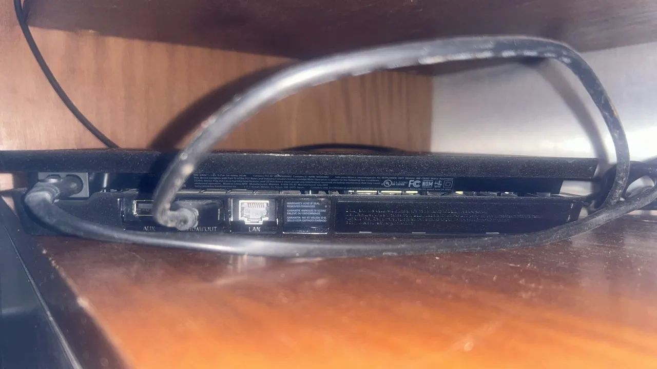 PlayStation 4 slim - Foto 3