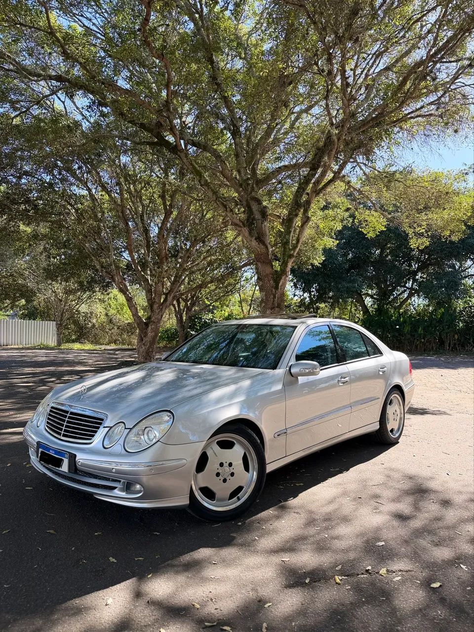 Mercedes-Benz E-320 Avantgarde 2005