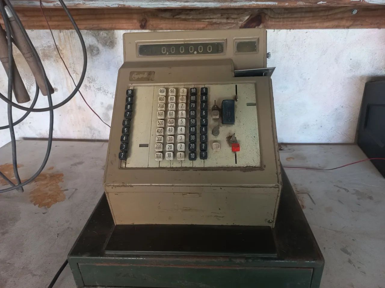 Caixa registradora antiga 