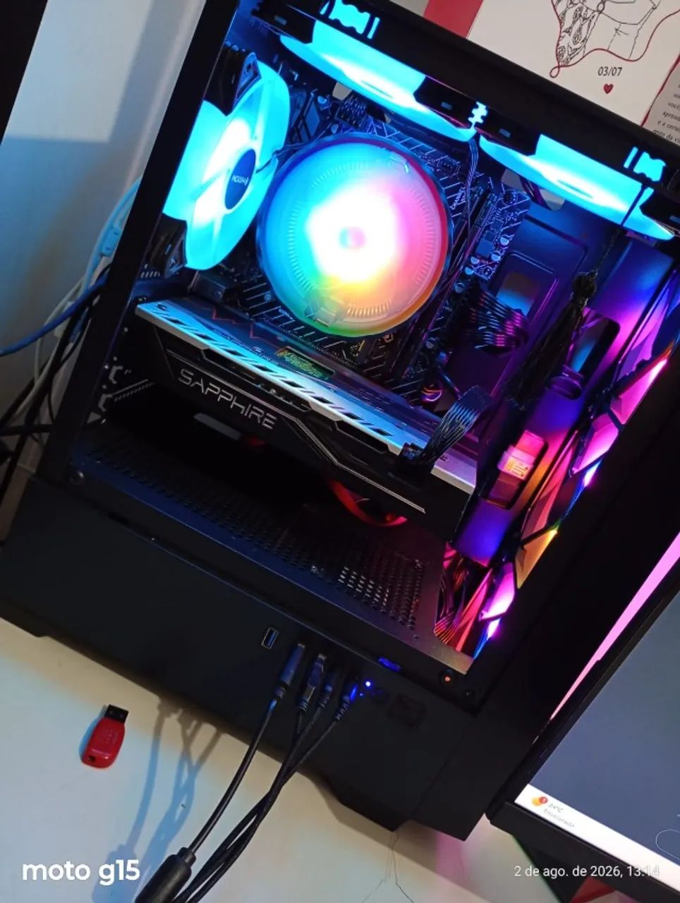 Gabinetes e Placa Mãe