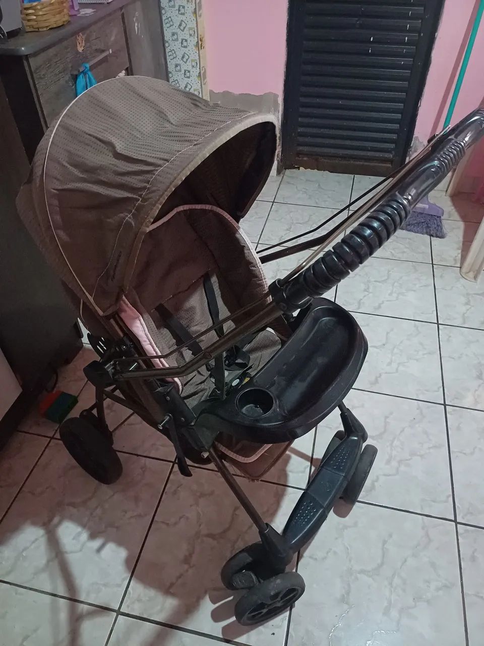 Carrinho de bebê galzerano semi novo