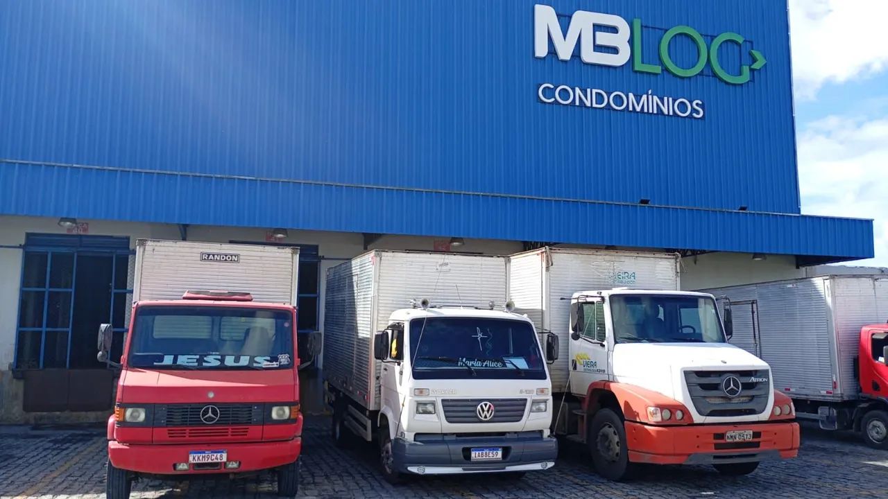 Vagas para motorista com experiência em entregas  mandar o currículo no zap *