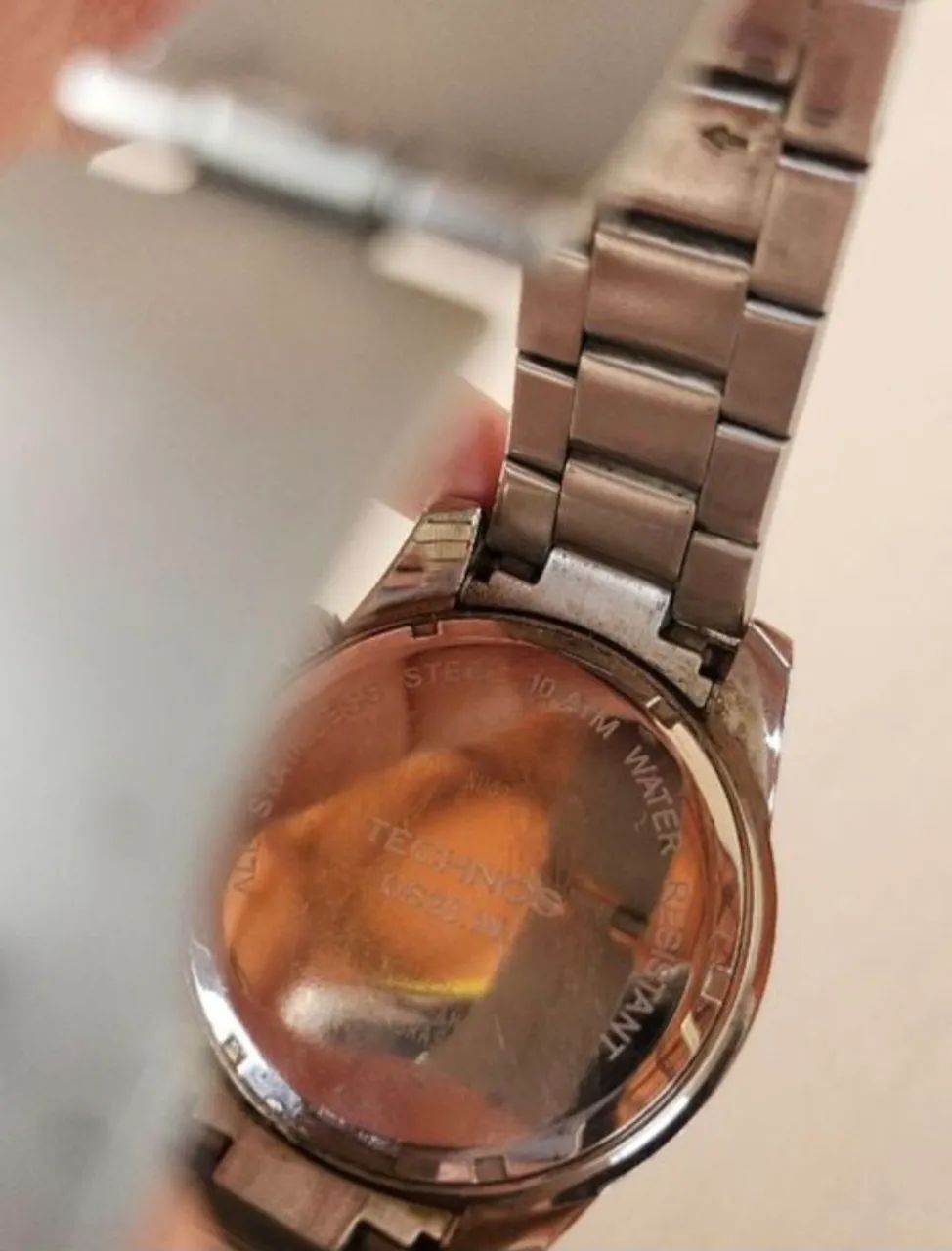 Relógio prateado  - Foto 2