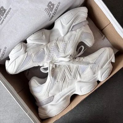 Tênis NewBalance 9060 Couro Feminino Cor: Branco - Numeração 36 - Foto 3