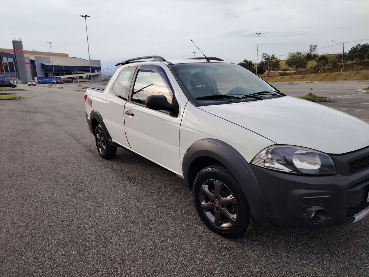 Fiat Strada Working Celeb.1.4 Fire Flex 8V CD 2016 - Foto 2