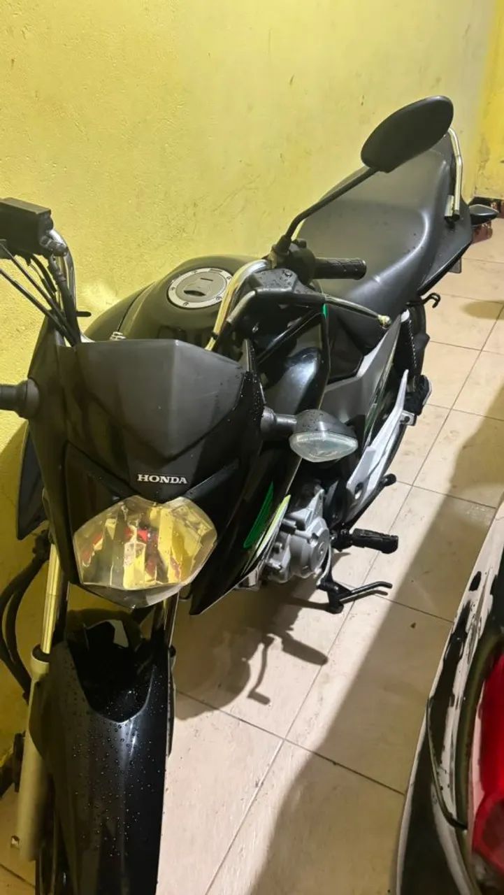 Vendo titan 160 