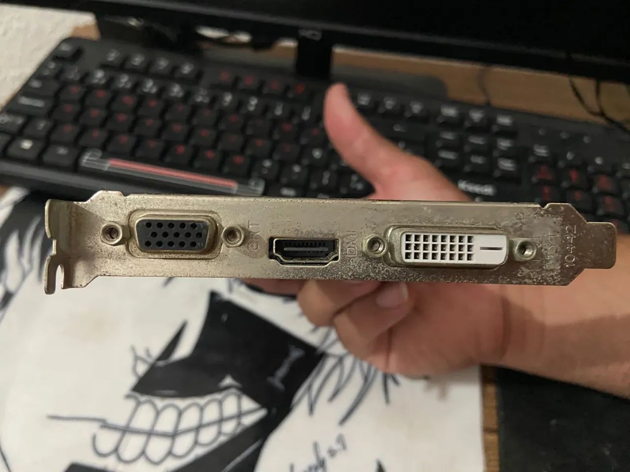 AMD Radeon R5 220  Placa de vídeo - Foto 2