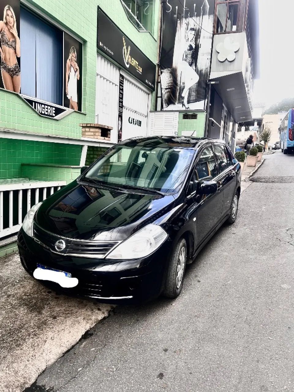 Nissan Tiida 2012