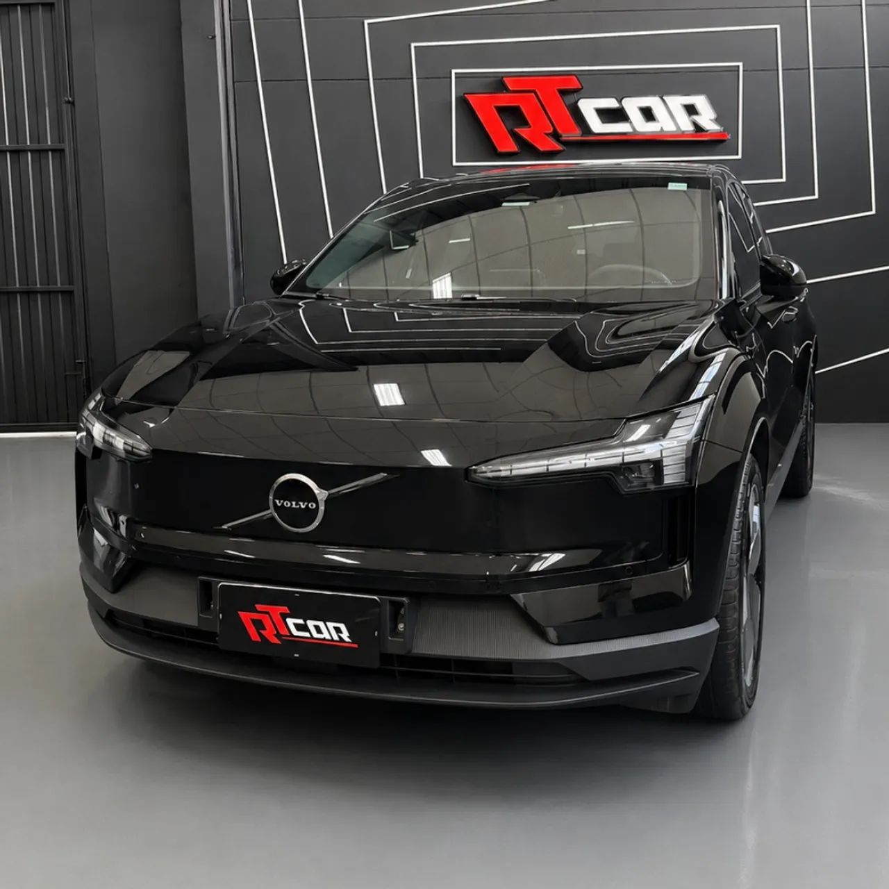 Volvo EX30 E60 Core (elétrico) 2024