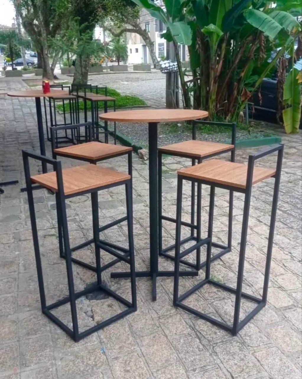 Último Conjunto bistrô 4 banquetas 
