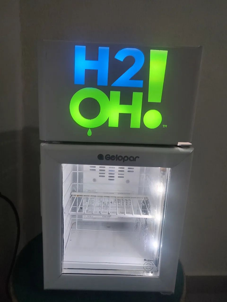 Geladeira,demonstradora da H2O