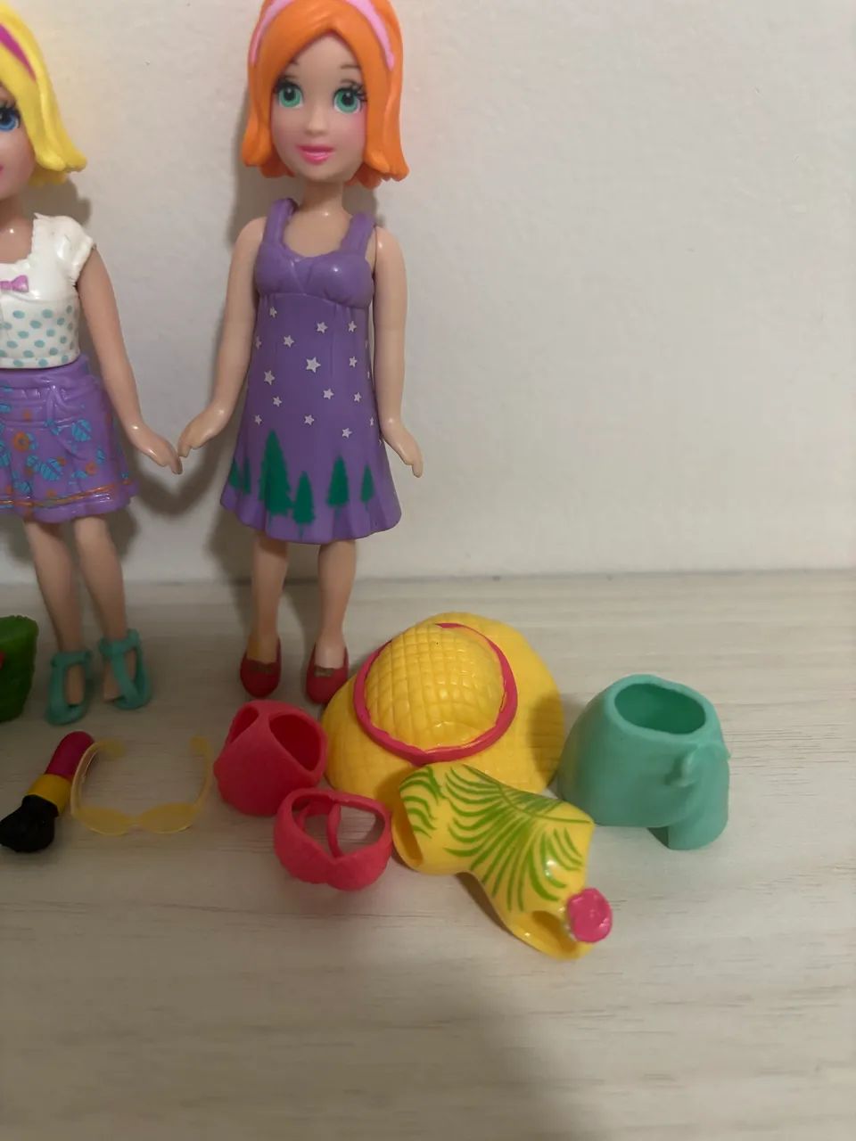 Kit 2 Pollys + roupas - Foto 4