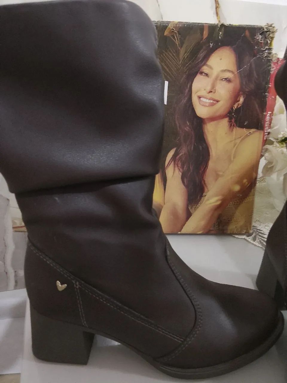 Botas semi-novas único uso - Foto 3