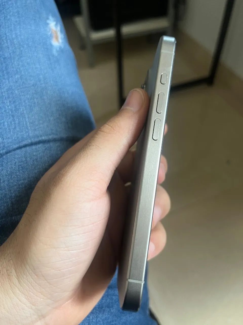 iPhone 15 Pro 126gb seminovo - Foto 3