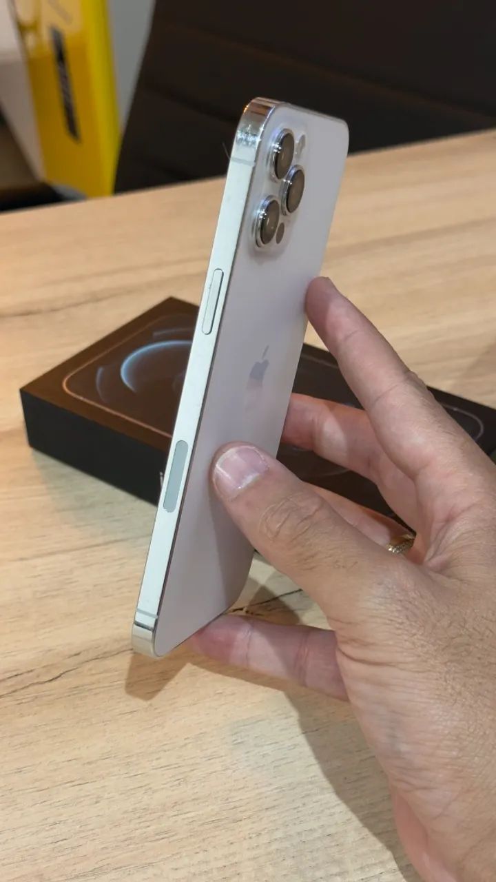 美品　iPhone 12 pro max 128g シルバー iPhone 12 Pro Max 128GB Silver - Loja física! Com garantia! Até