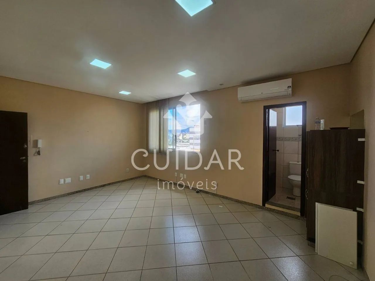 Sala comercial para alugar no Carlos Prates