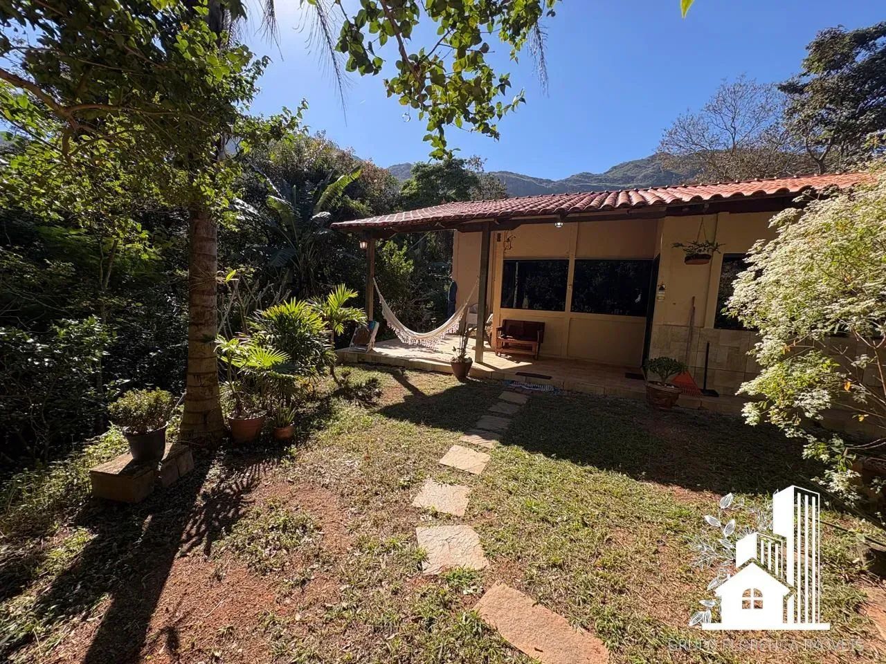 Imóvel para venda possui 80 metros quadrados com 3 quartos - Foto 2