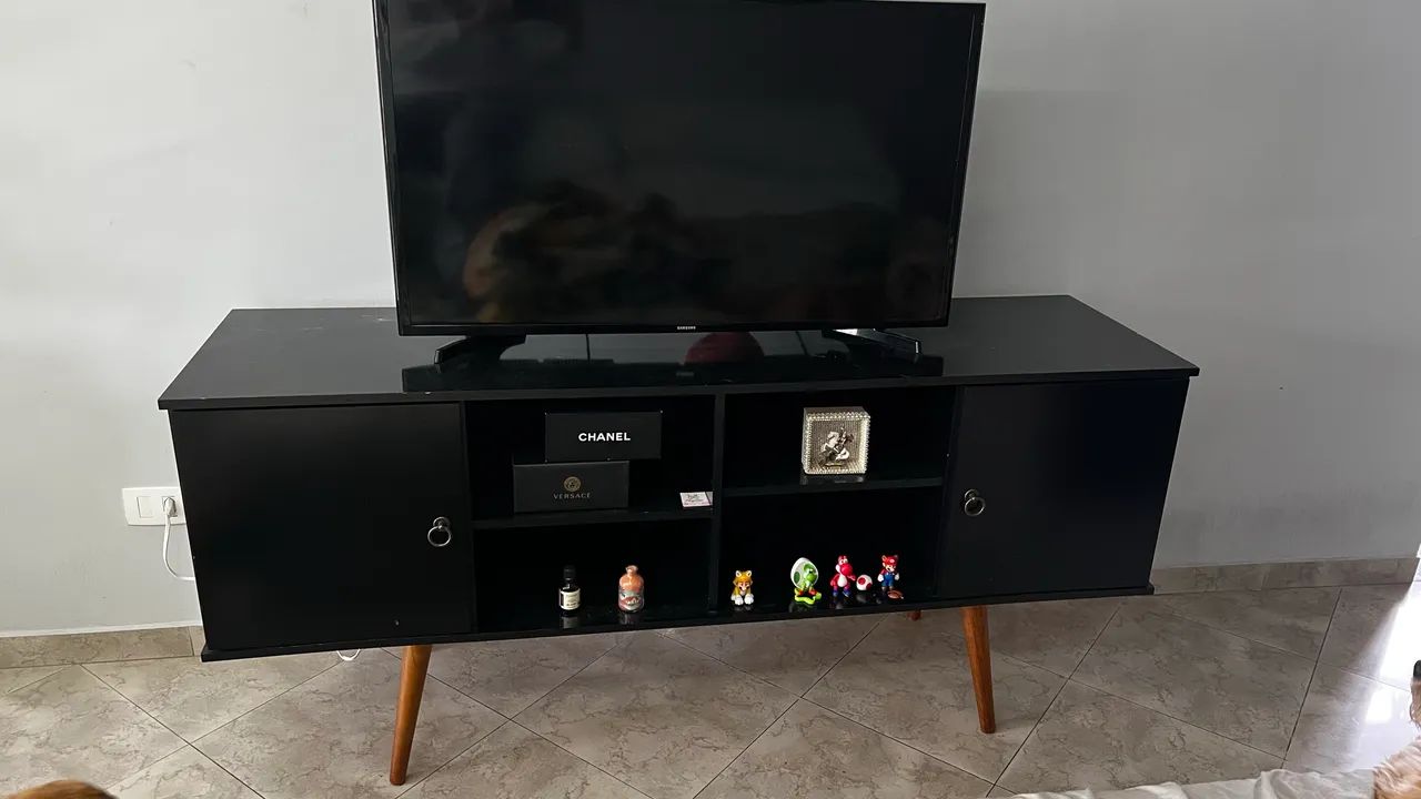 Rack preto retrô 