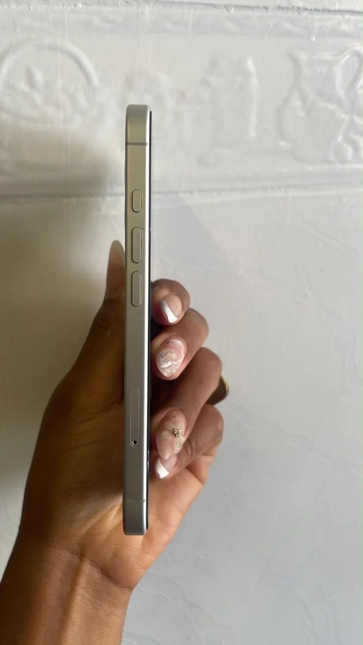 Celular iPhone 16 - Foto 3