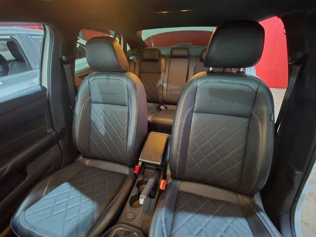 Volkswagen Virtus Exclusive 250TSI 1.4 Flex 16V Aut, foto 13 de 17