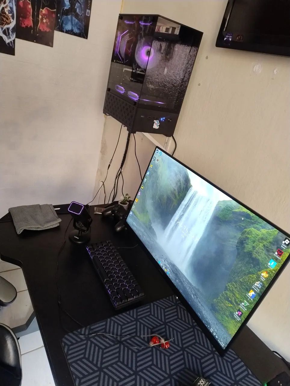 Vendo Pc gamer completo com mesa e cadeira  - Foto 5