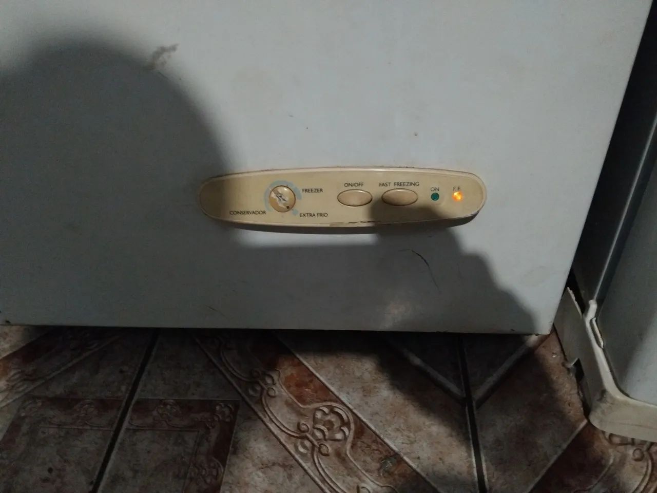 Frezeer 210 litros  - Foto 2