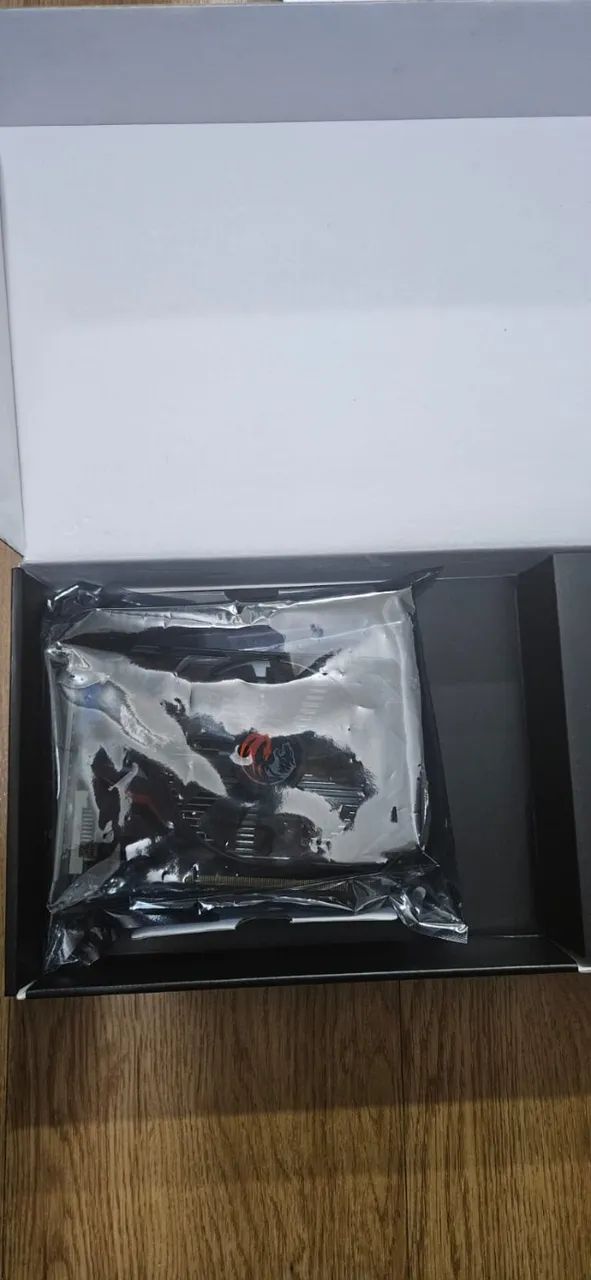 AMD Radeon HD 6570 2GB - Foto 2
