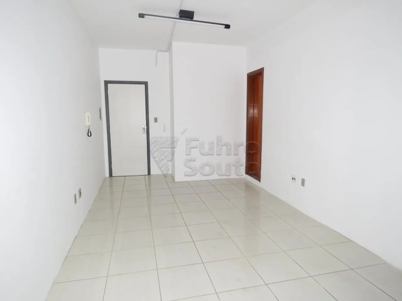 Sala Comercial Localizada no Centro - Foto 2