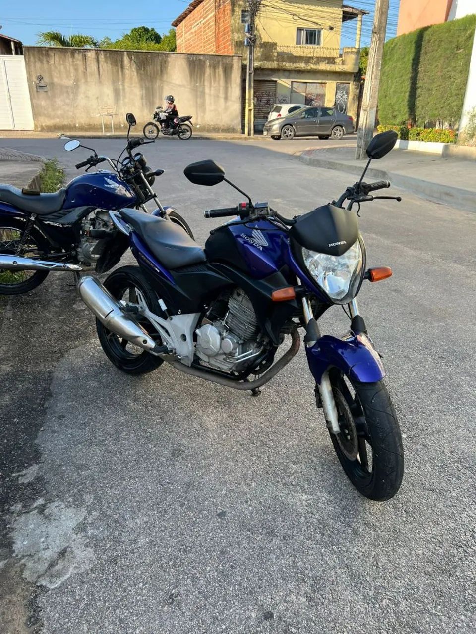 Cb 300