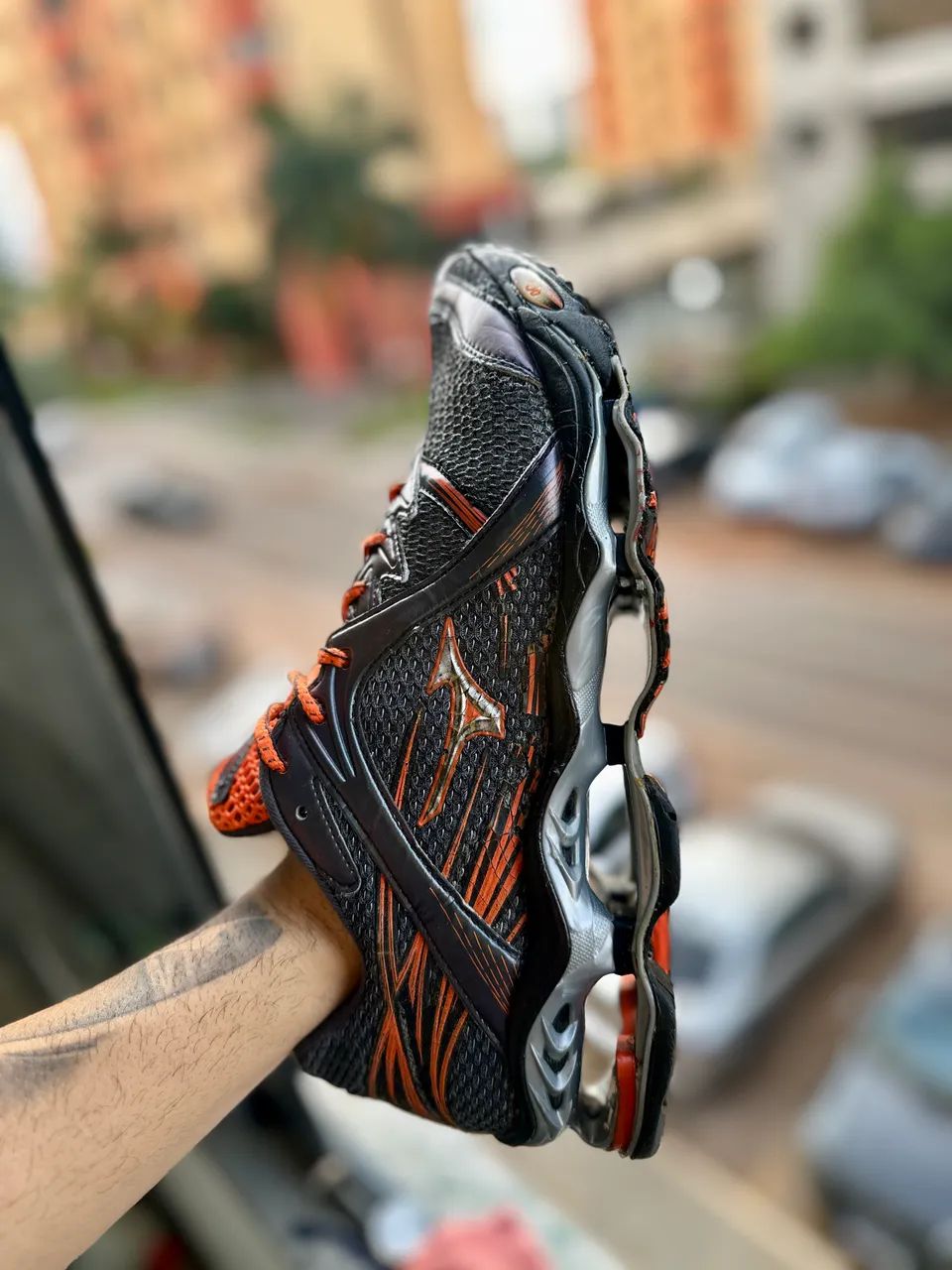 Mizuno Wave Prophecy 1 - Preto/Laranja