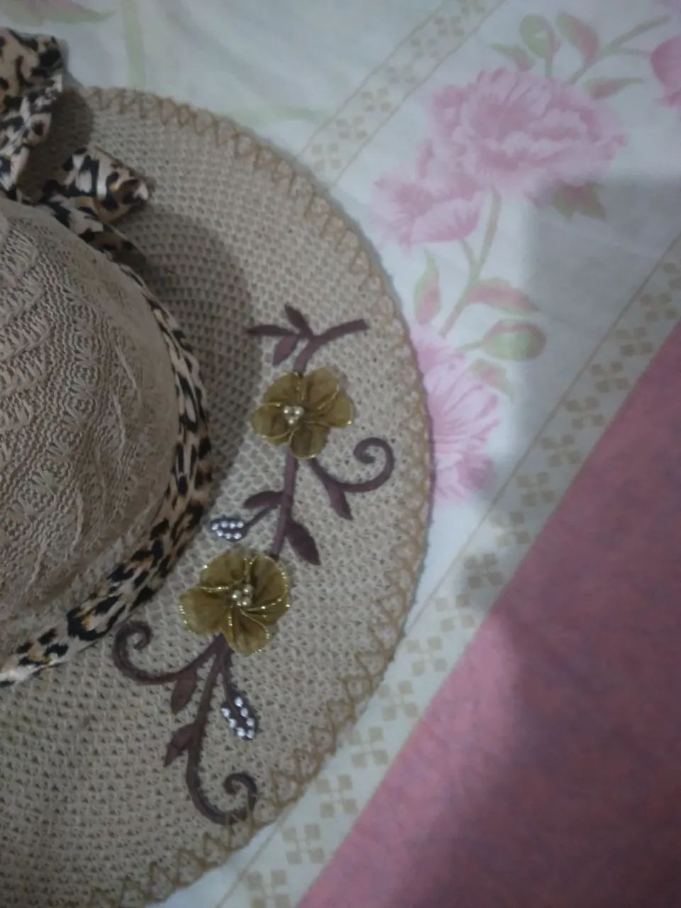Belíssimo Chapéu decorativo feminino  - Foto 3