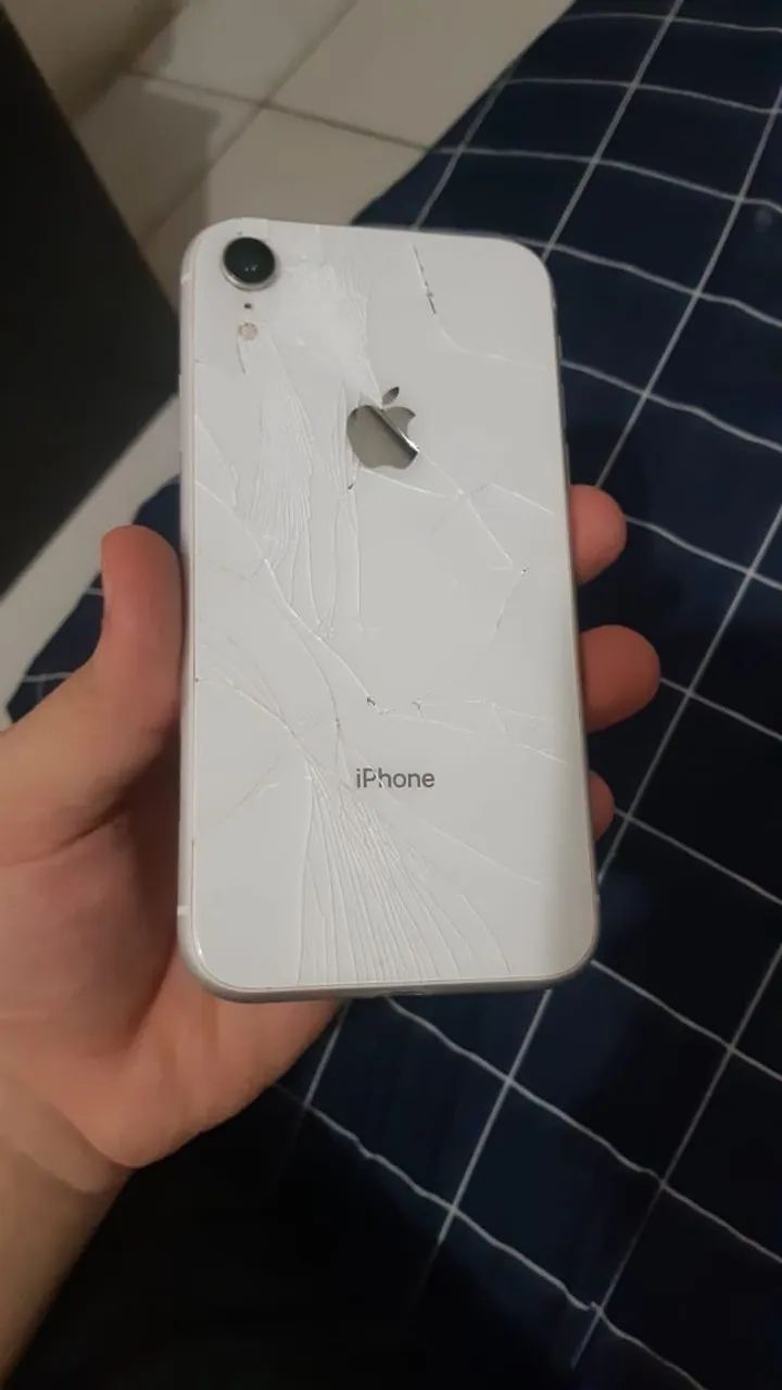 Iphone XR 128gb - Foto 2