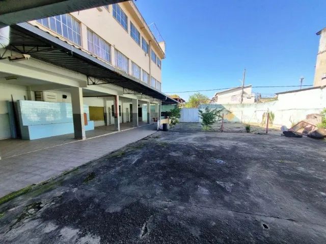Bangu - Imóvel Comercial 2.300m² | 3 Prédios | 20 Salas | Quadra - Foto 2