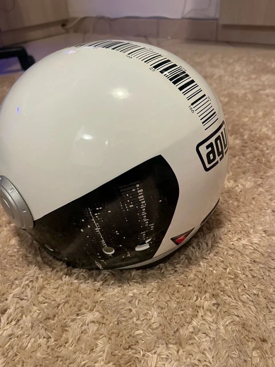 Capacete importado, modelo único no Brasil - Foto 4