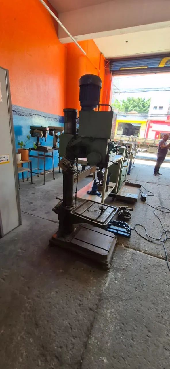 Vendo Furadeira de Coluna Marca Fundoya  - Foto 4