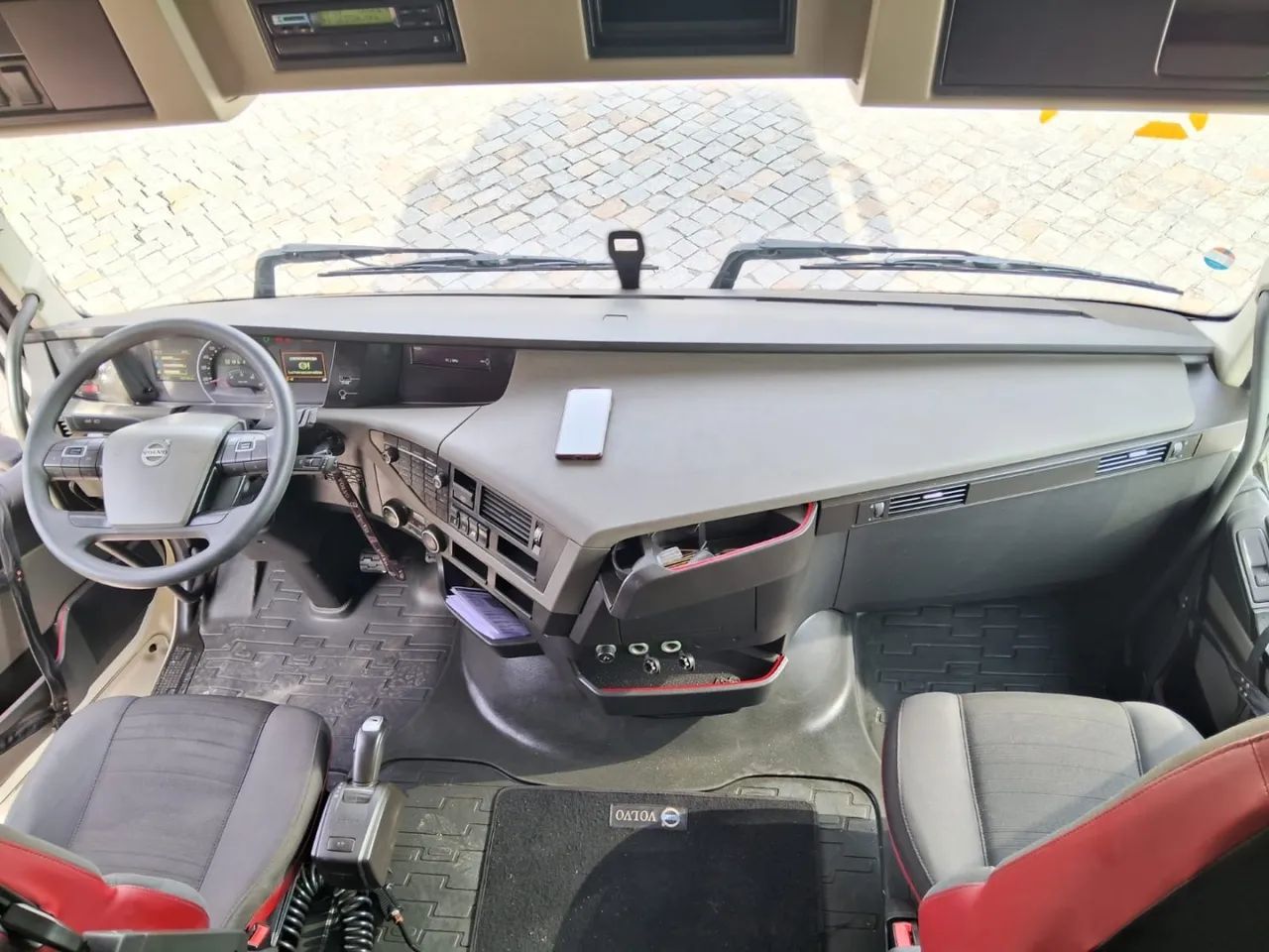 Volvo Fh 420 6x2 Renovação Da Frota Friboi - Foto 8
