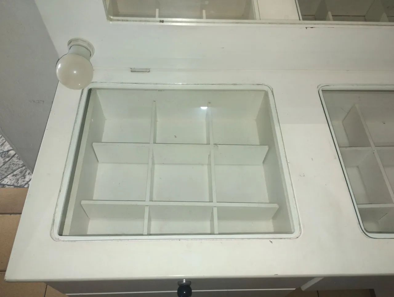 Penteadeira  c rodas silicone - Foto 3