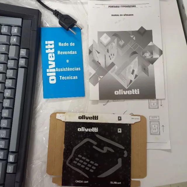 Máquina de escrever Olivetti elétrica - Foto 3