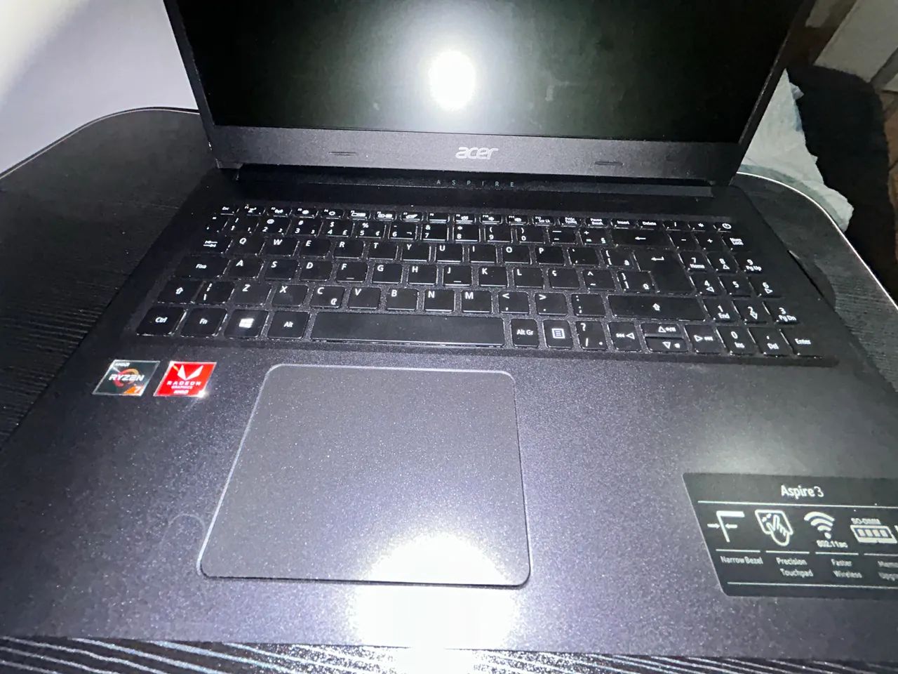 Vende-se notebook 