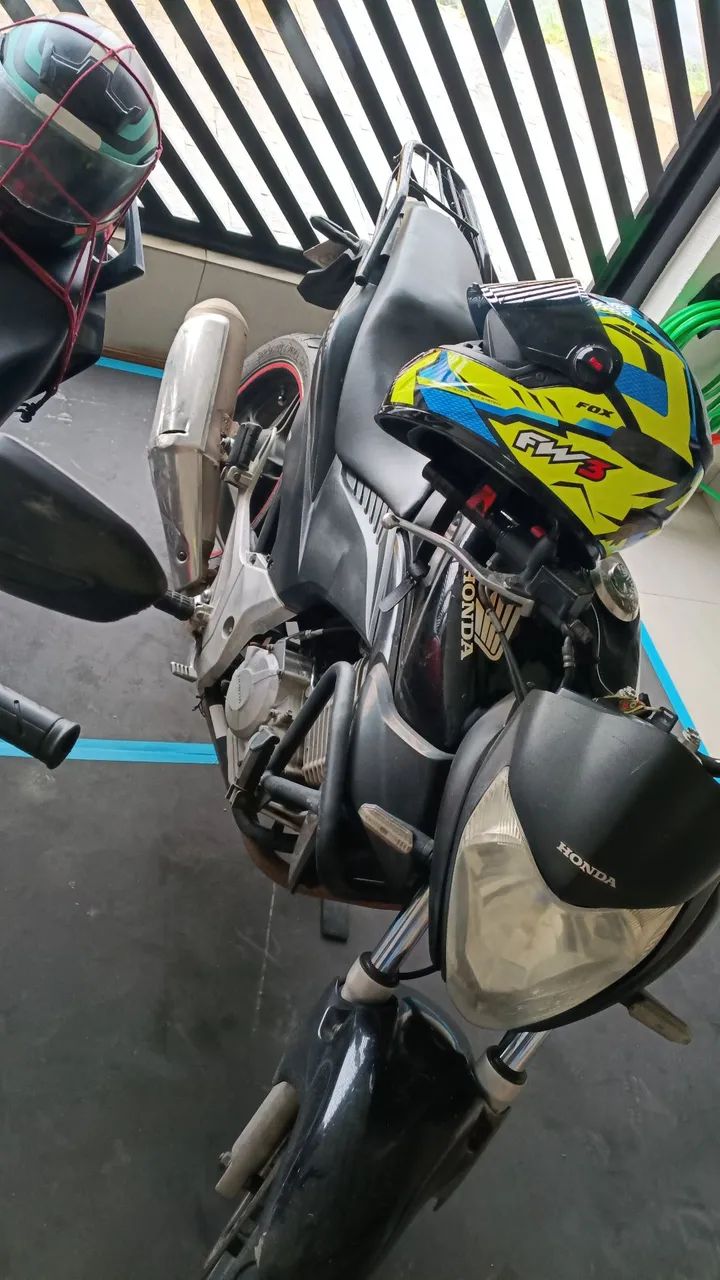 Cb 300r preta 2010