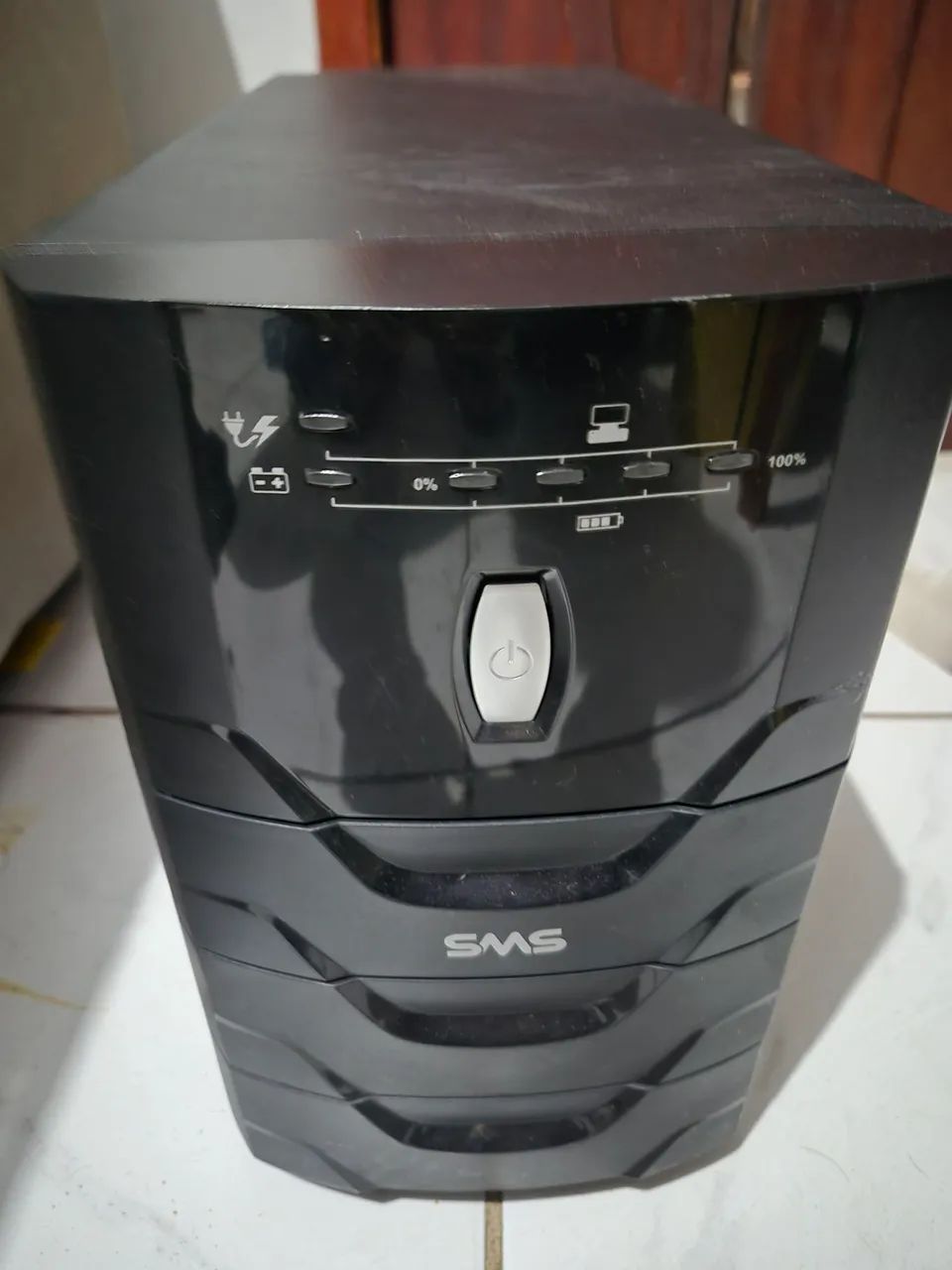 No-break SMS POWER VISION 2200VA Bivolt, saida 115V.