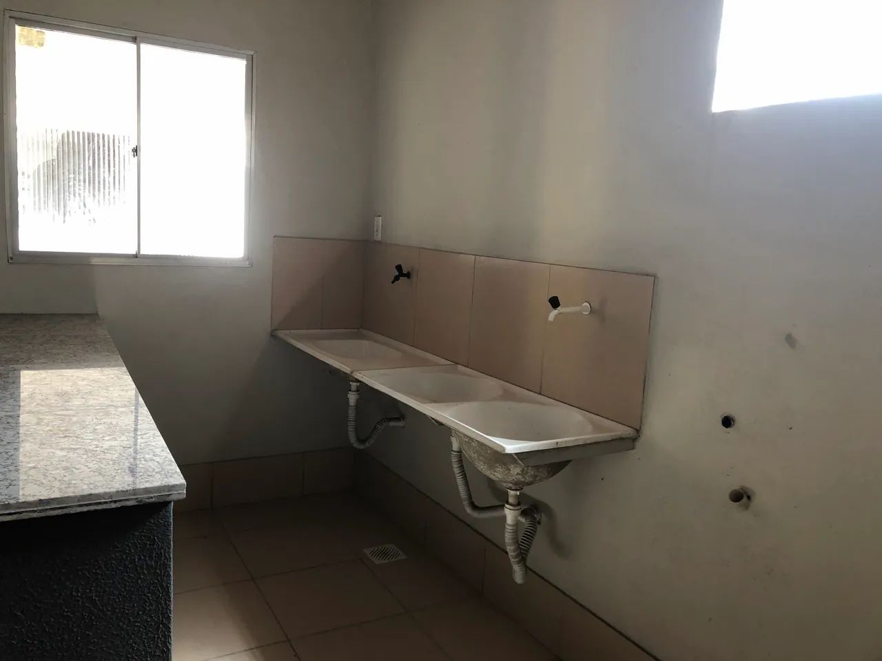 Alugo casa de 1 quarto no Dias Macedo  - Foto 2