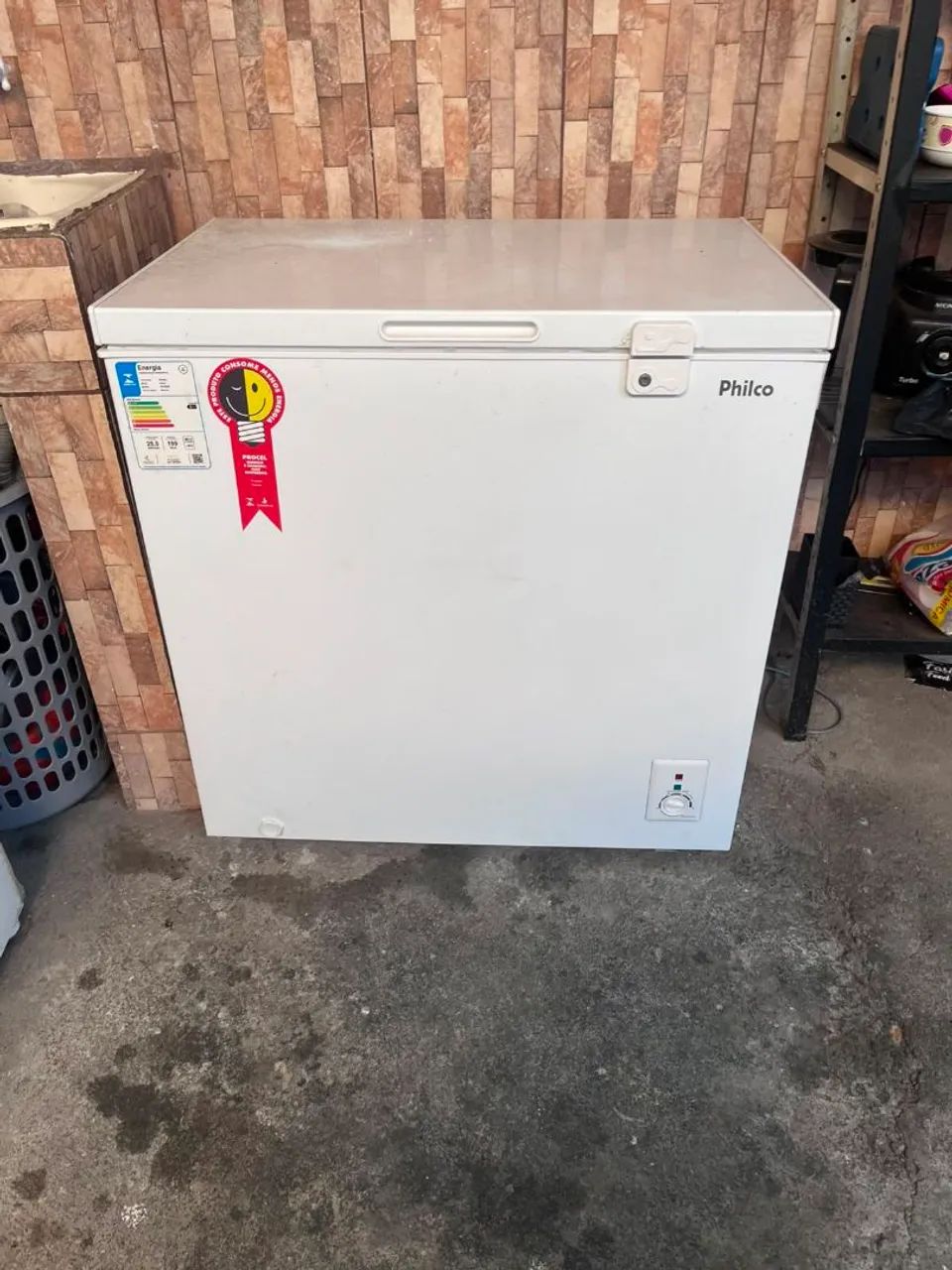 Vende-se freezer novo 