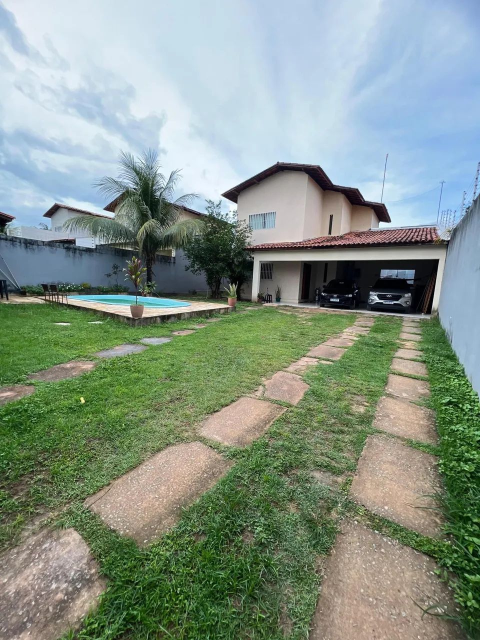 VENDO CASA DUPLEX NO ARAÇAGI