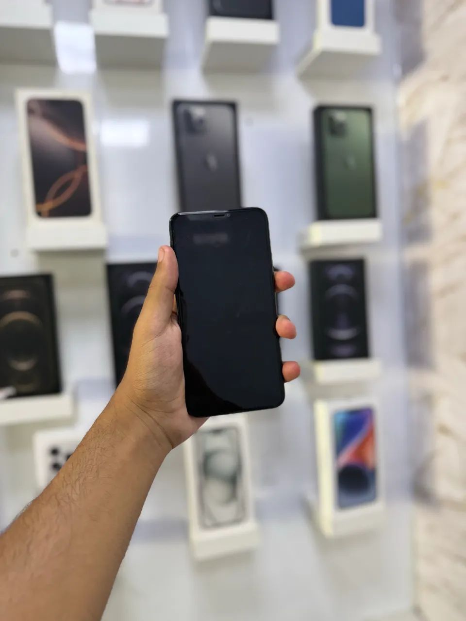 IPHONE 11 PRO MAX 64 GB TELA E BATERIA  - Foto 2