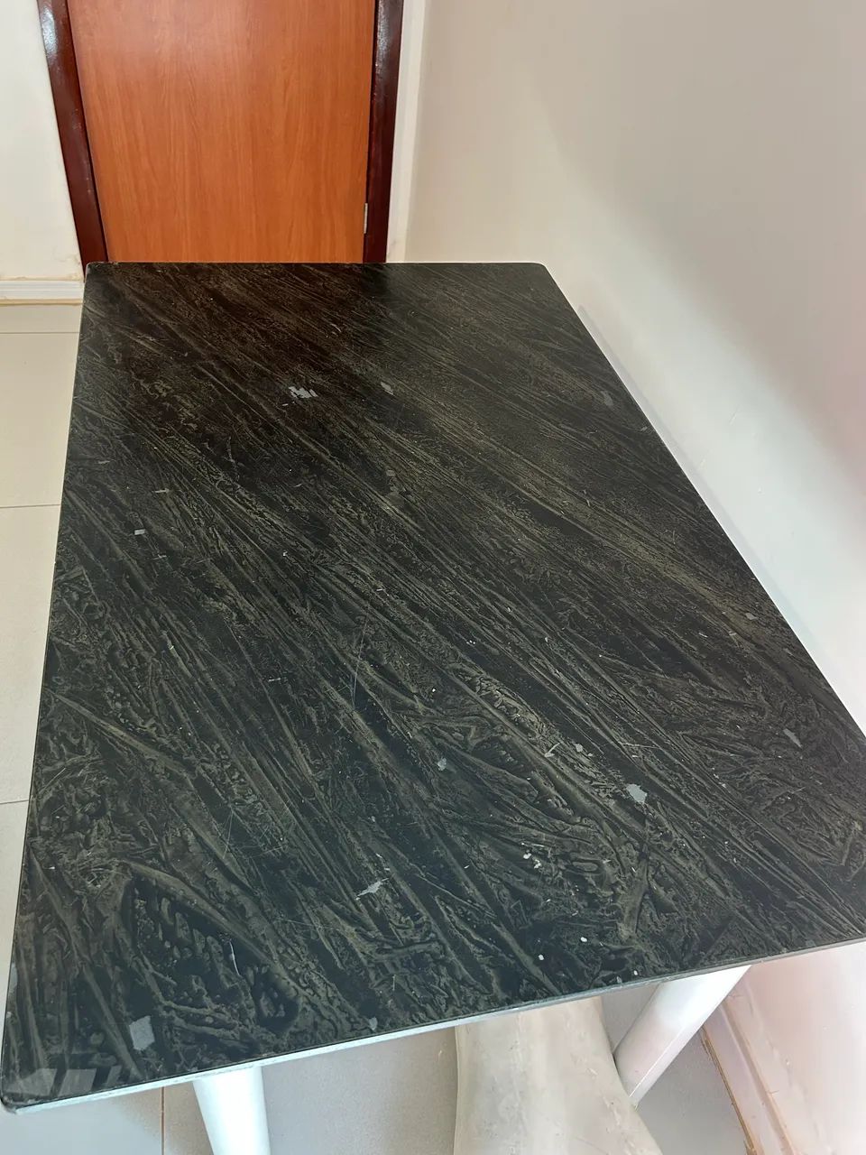 Mesa sem cadeira - Foto 3