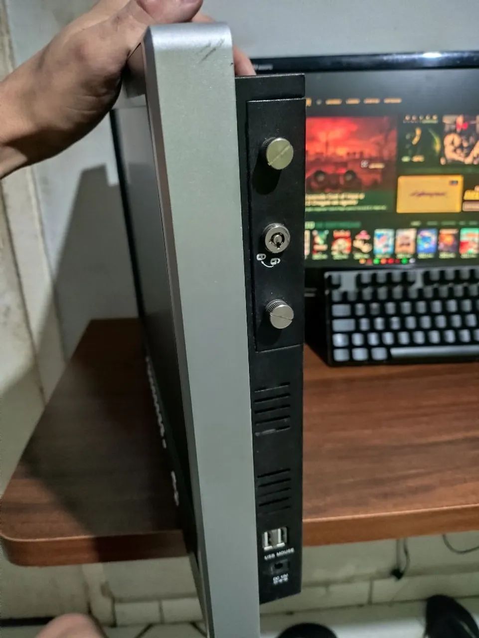 Monitor LCD com DVR Integrado 8 Canais H.264 para CFTV - Project System - Foto 4