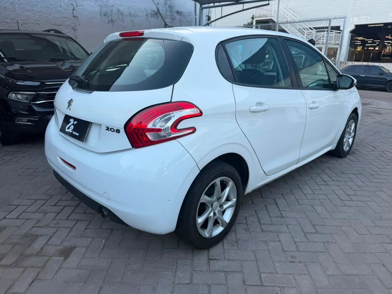 Peugeot 208 Active/active Pack 1.5 Flex 8V 5P 2015 - Foto 4