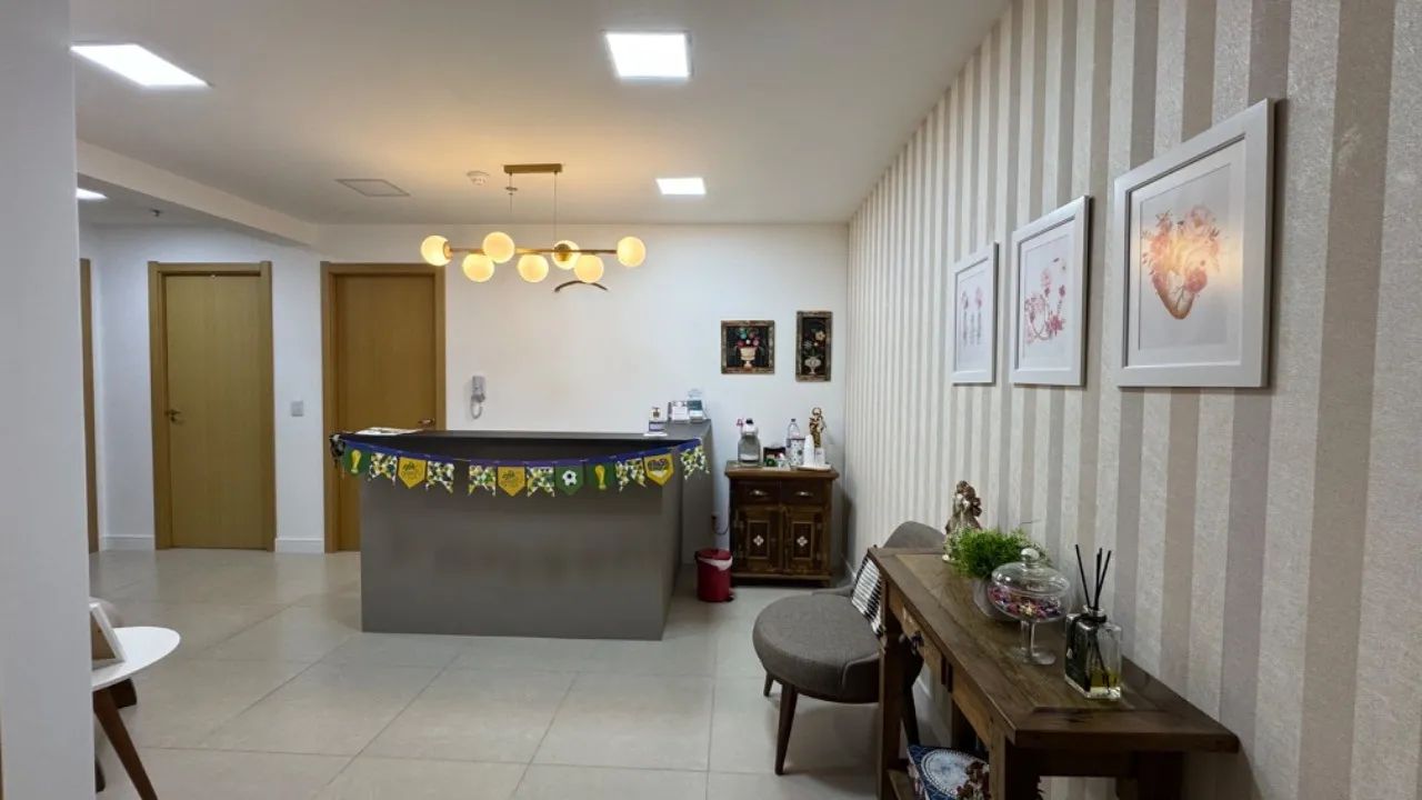 Sala comercial mobiliada no Medplex Santana