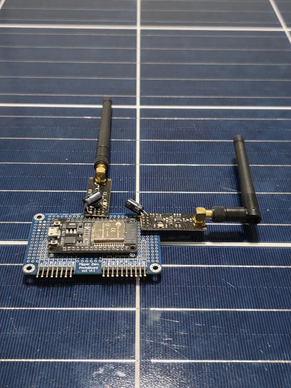 Kit p/ Marauder (ESP32+ 2 xNRF24L01 + 2 antenas) FlipperZero - Foto 3